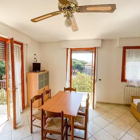 Апарт-отель Cherie 3*