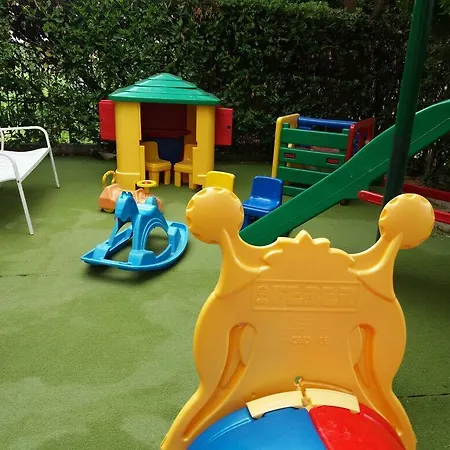 Cherie Aparthotel