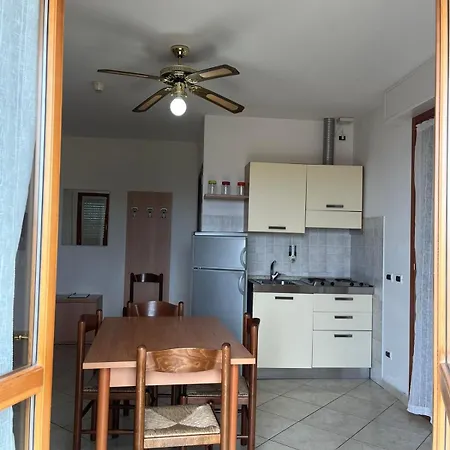 Cherie Aparthotel 3*