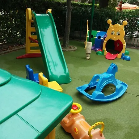 アパートホテル Cherie